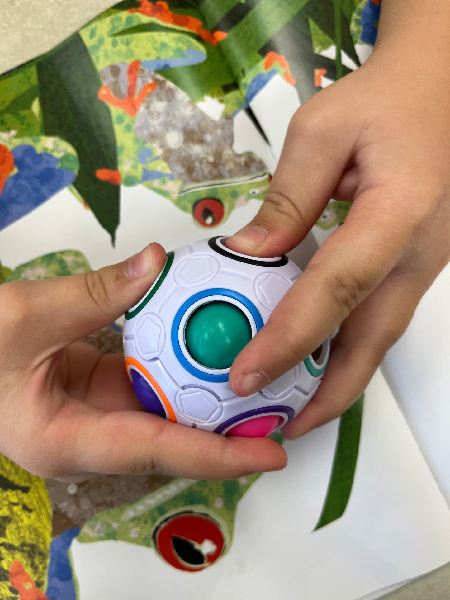Magic rainbow ball
